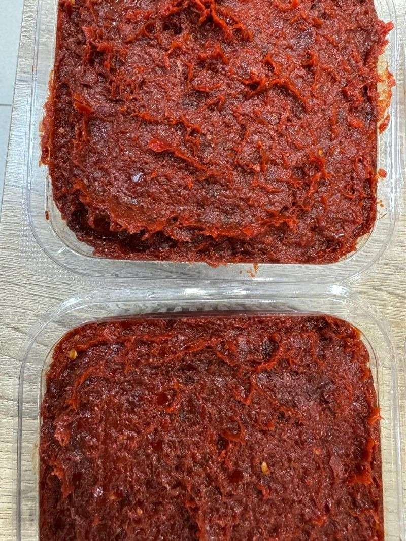 Güneşte Kurutma Ev Yapımı Biber Salçası 1 Kg